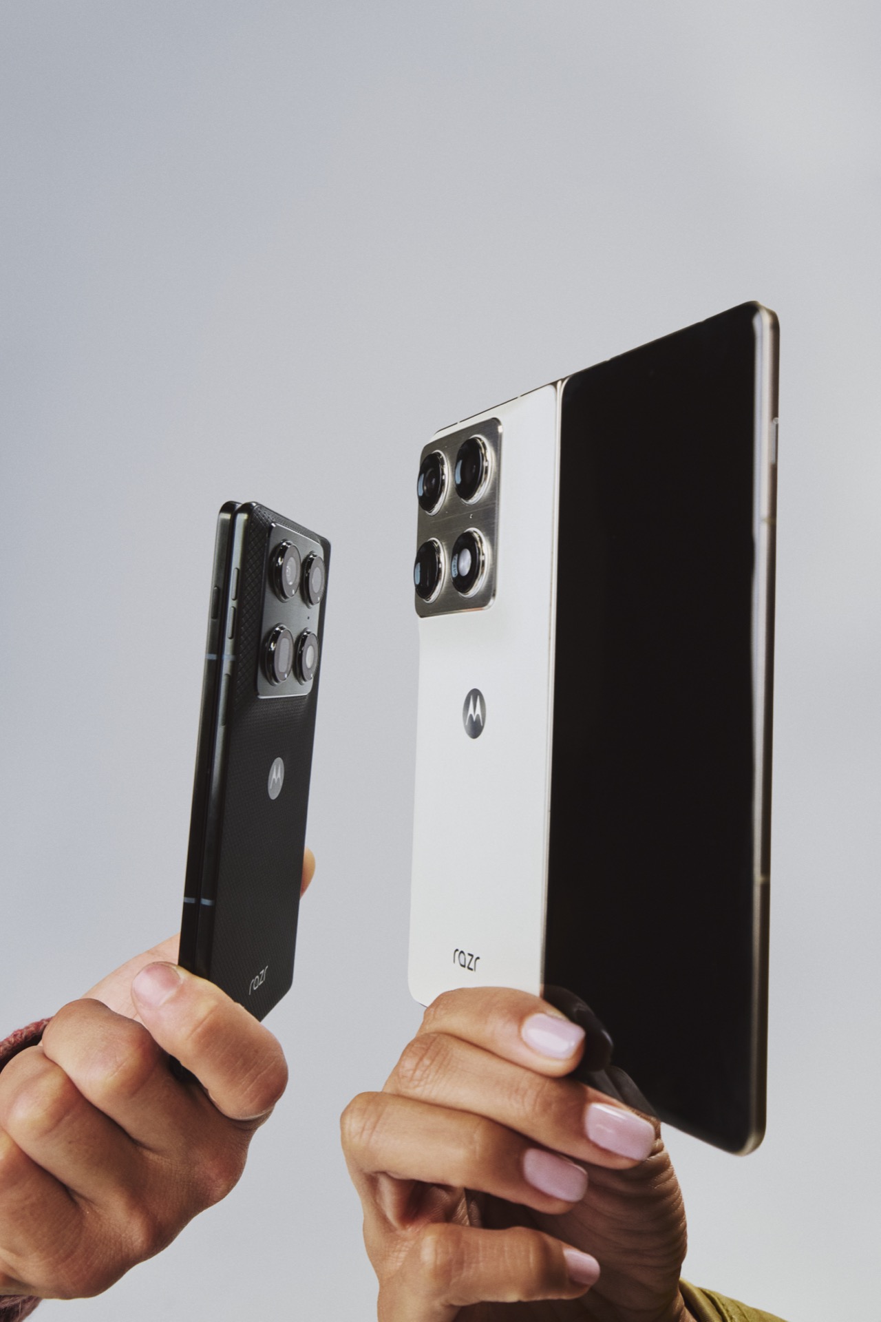 Il Razr diventa finalmente un pieghevole